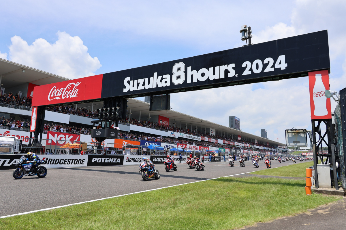 Make the race even more exciting! Know this about the 8 Hours! A race announcer will appear in front of the A Seat to introduce the race flow, highlights, and teams to watch, making the 8 Hours eight times more enjoyable!